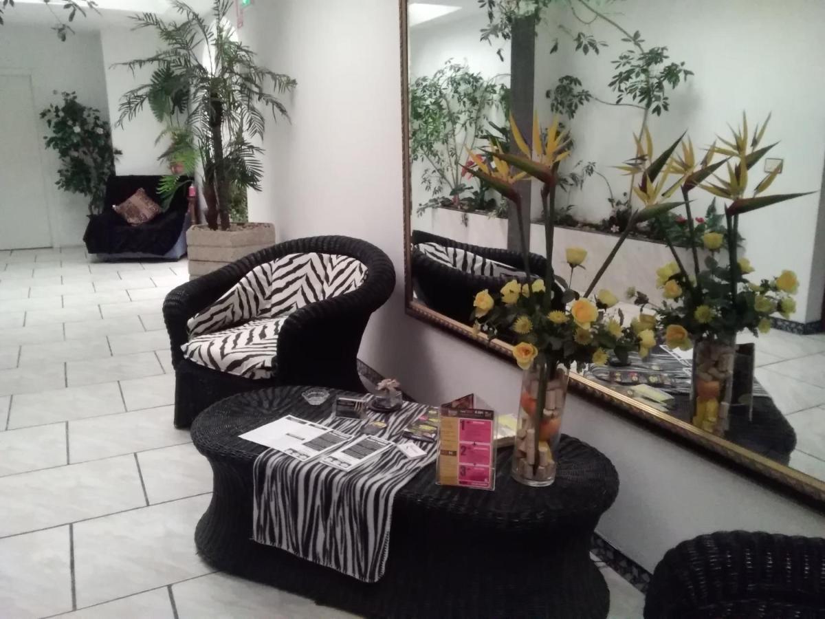 Apartamentos Blanco Y Negro A Guarda Ngoại thất bức ảnh