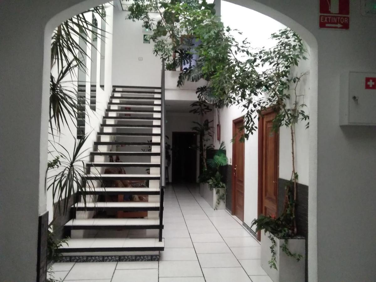 Apartamentos Blanco Y Negro A Guarda Ngoại thất bức ảnh