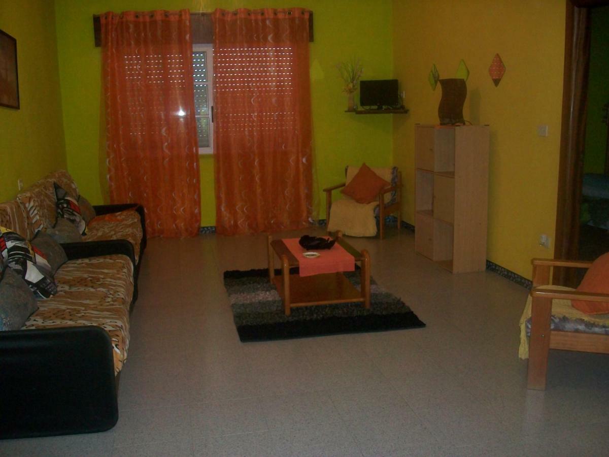 Apartamentos Blanco Y Negro A Guarda Ngoại thất bức ảnh