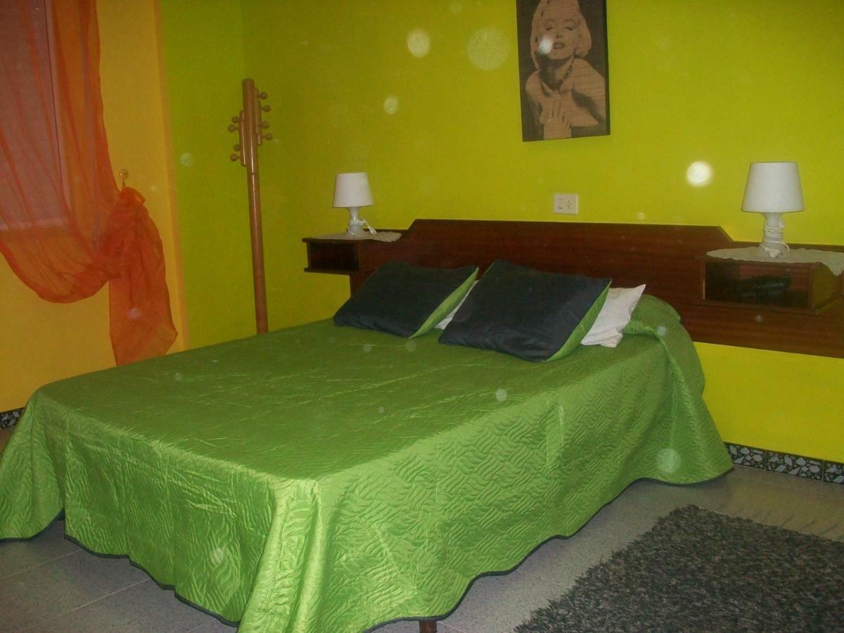 Apartamentos Blanco Y Negro A Guarda Ngoại thất bức ảnh